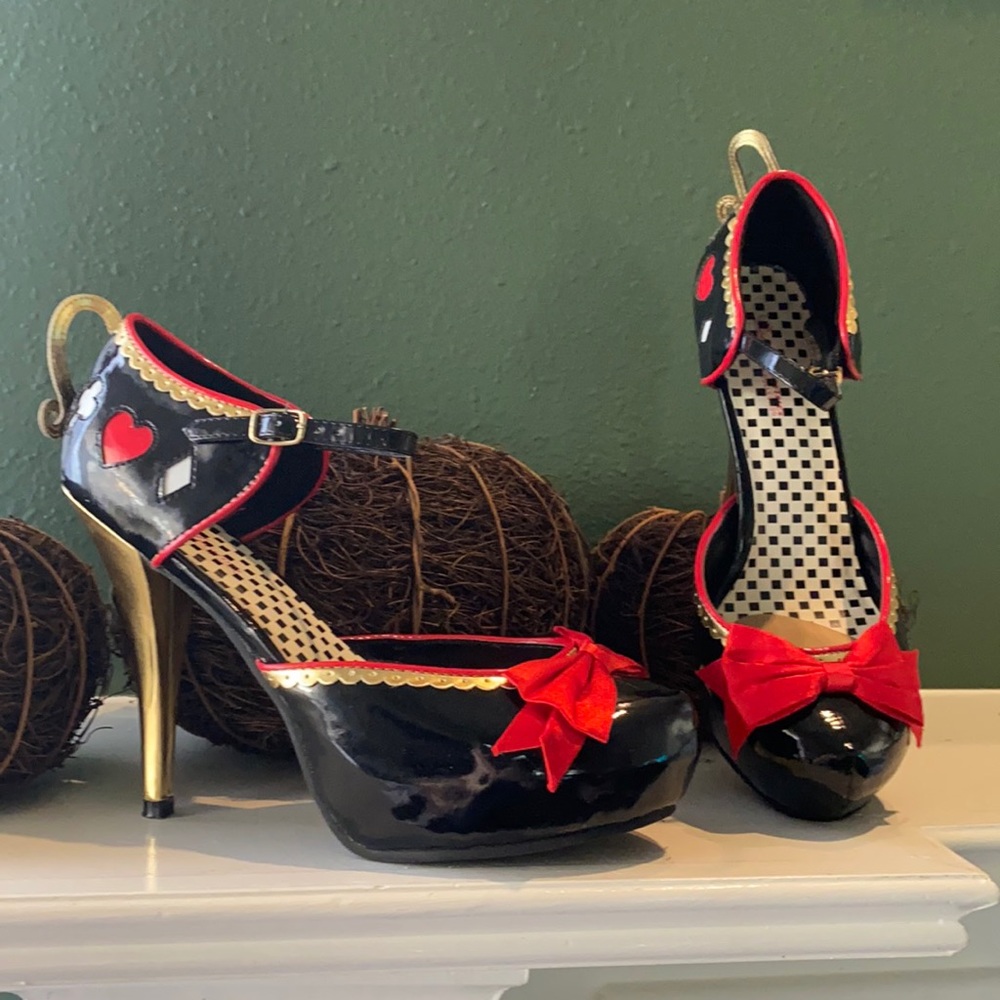 Tea Party/Queen of Hearts heels